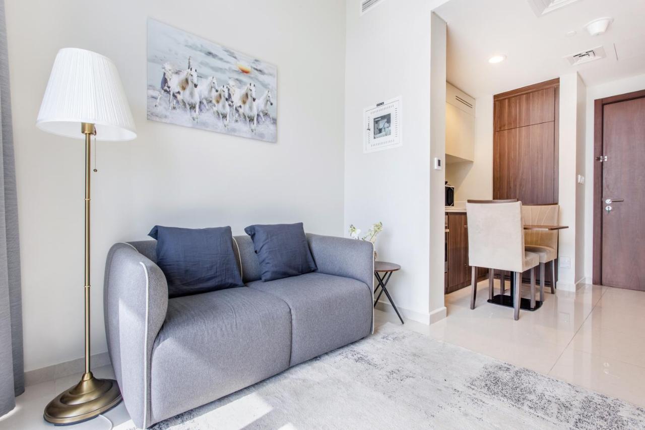 Reva Residences - One Bedroom Apartment By The S Holiday Homes Dubái Exterior foto