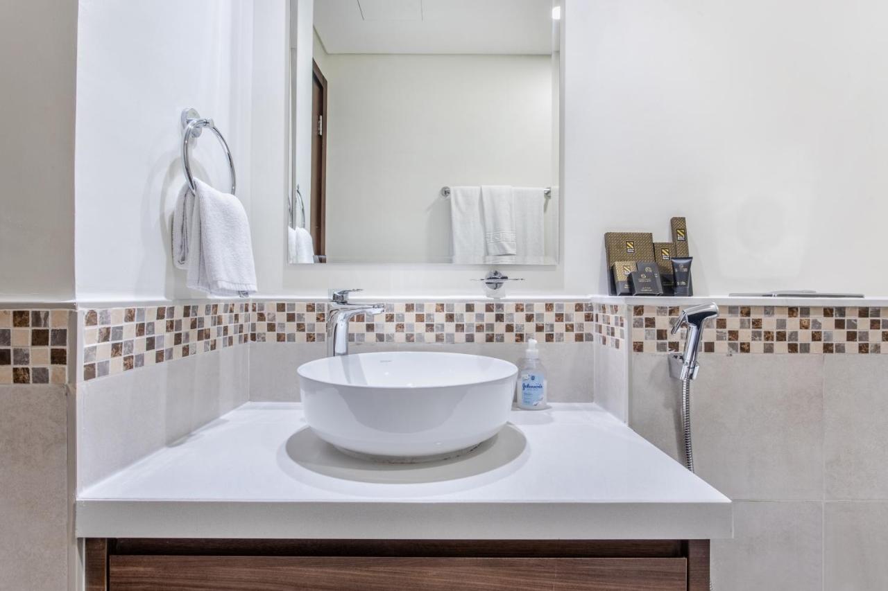 Reva Residences - One Bedroom Apartment By The S Holiday Homes Dubái Exterior foto